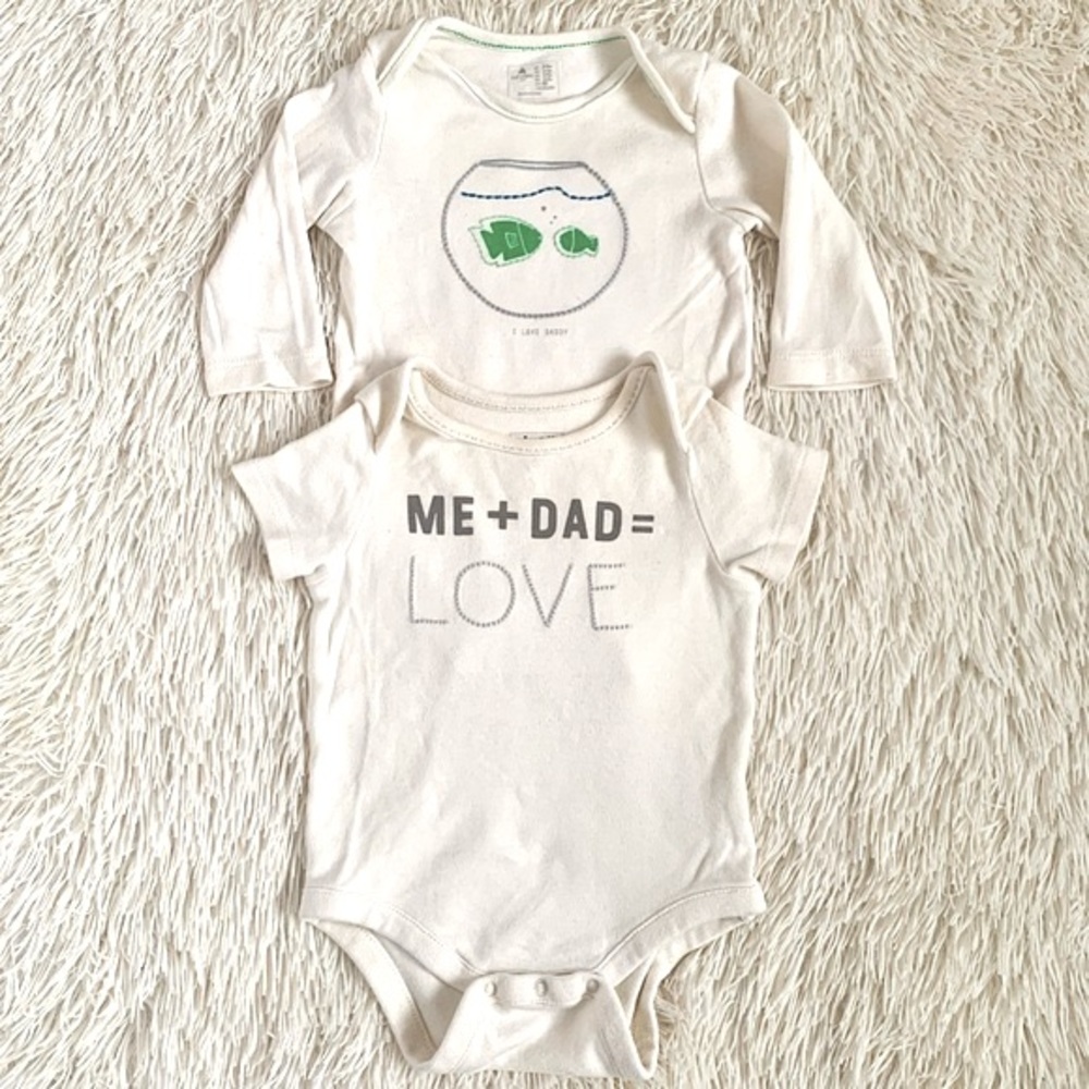 2 BabyGap Bodysuits• I Love Daddy • 3-6 months